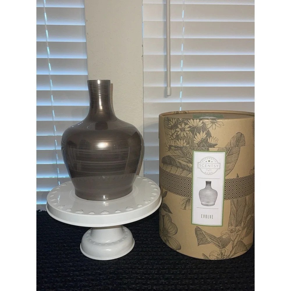 SCENTSY Evolve Diffuser Shade Only In Original‎ Box New
